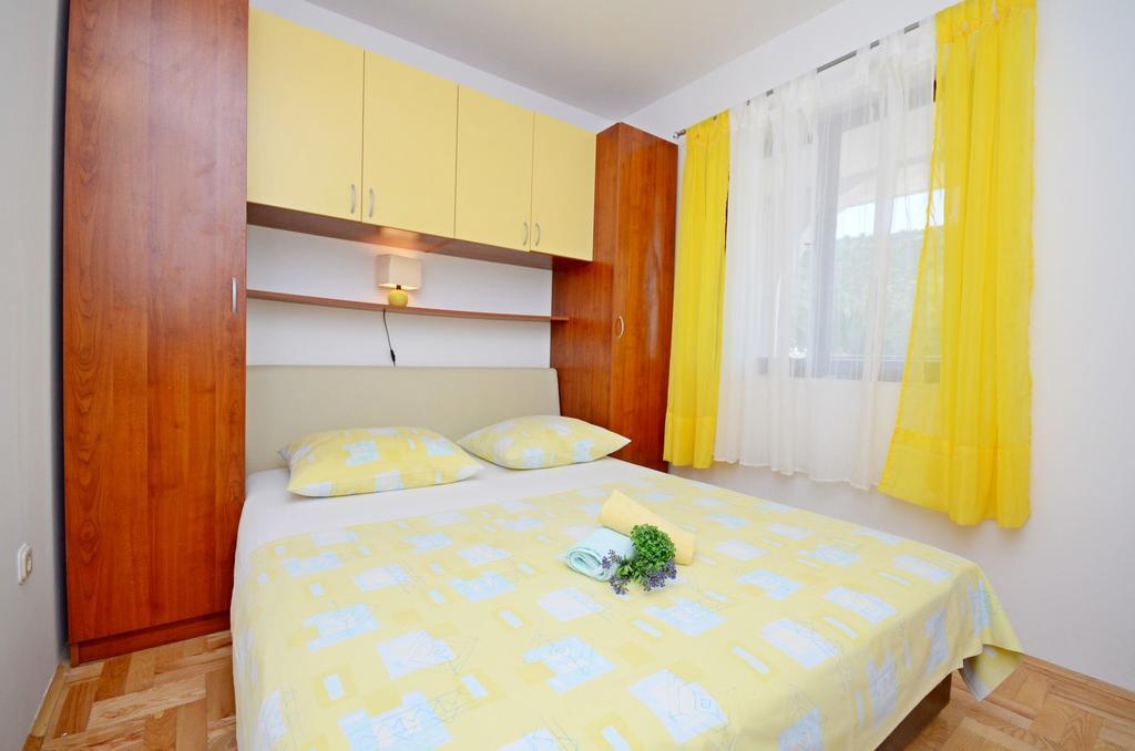 Apartments Milan Рогозница Екстериор снимка